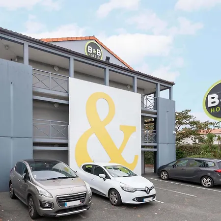 B&B Hotel Bayonne Hotel