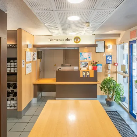 מלון B&B Hotel Bayonne 2*