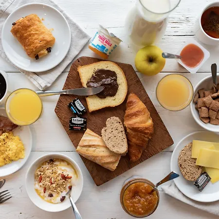 B&B Hotel Bayonne מלון באיון