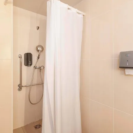 B&B Hotel Bayonne 2*