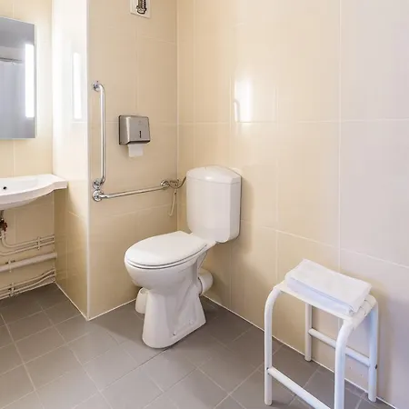 B&B Hotel Bayonne 2*