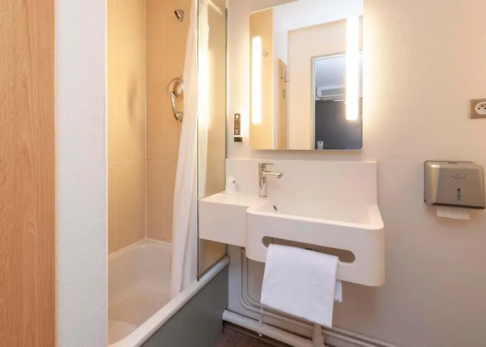 Hotel B&B Hotel Bayonne Bayona