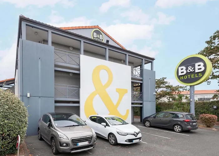 B&B Hotel Bayonne Hotel