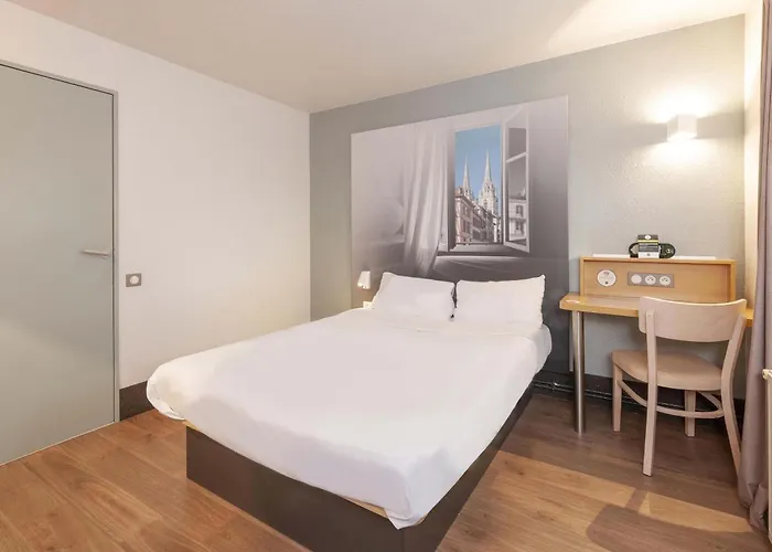 B&B Hôtel Bayonne 2*