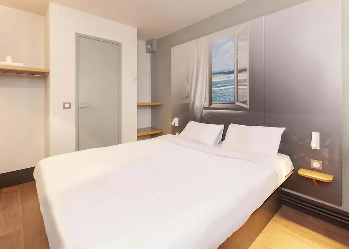 B&B Hotel Bayonne Bayona