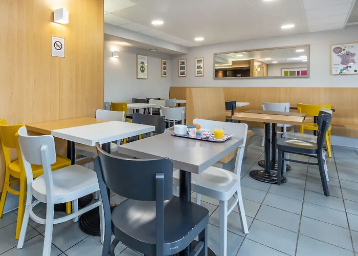 B&B Hotel Bayonne 2* Bayona